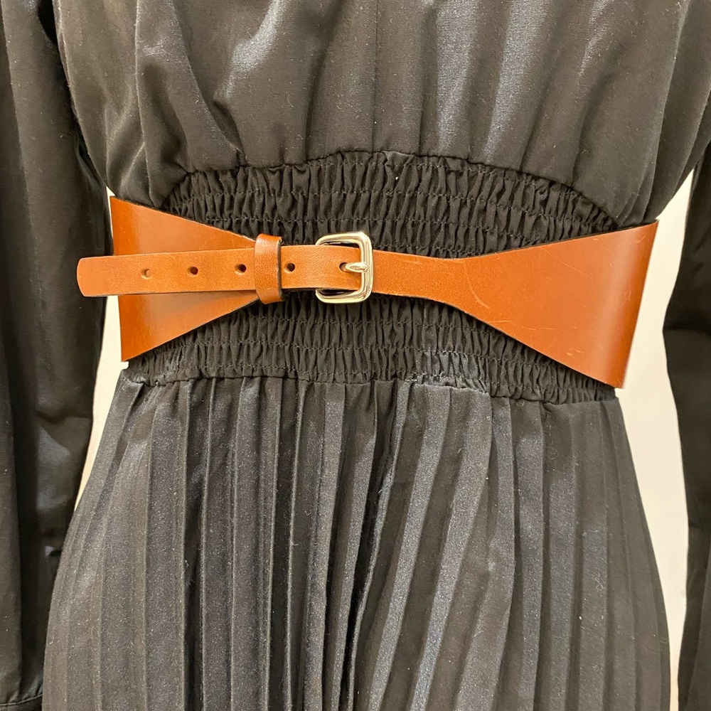 Wilfred Wide Leather Waist Belt in Cognac Brown with Gold Buckle